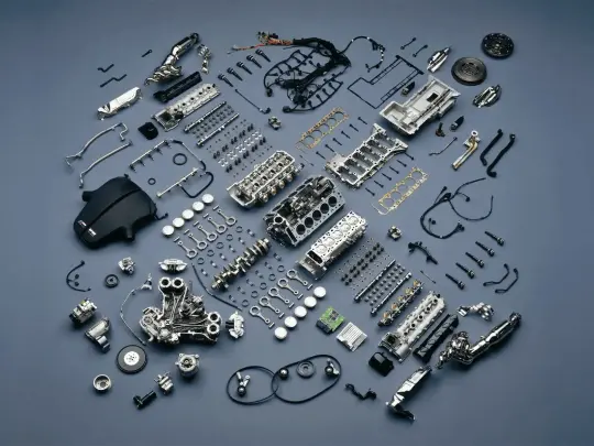 engine_parts_bg